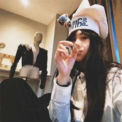 阿里巴巴三根金发